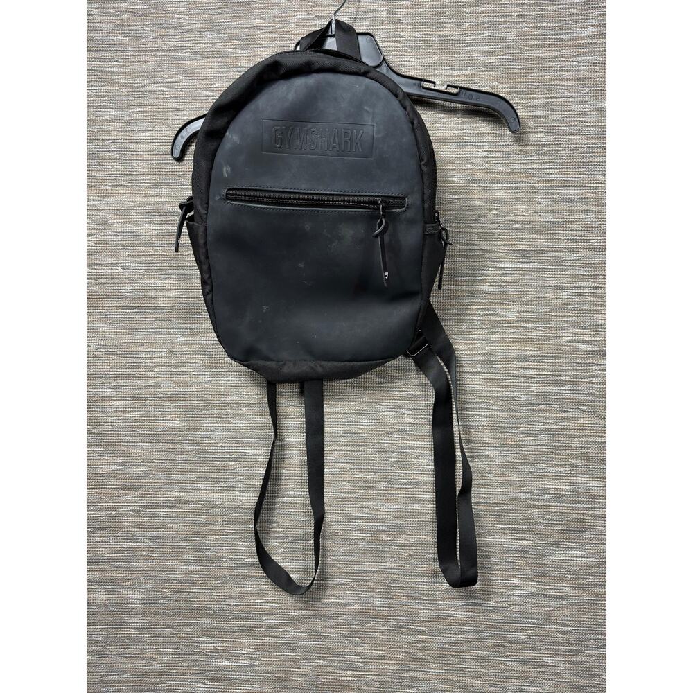 Gymshark Backpack Unisex Medium Black Gym Sports Zip Pockets Adjustable Straps